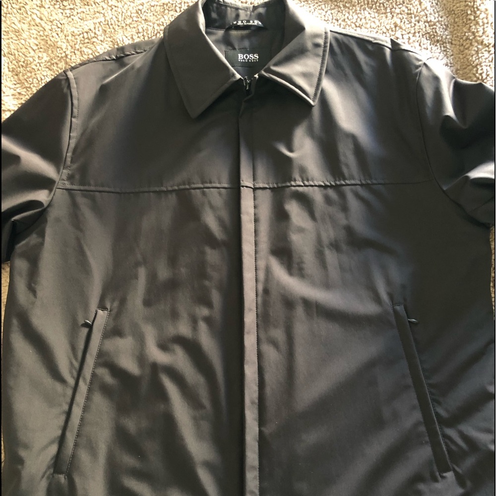 Super sick Hugo Boss men’s blk Xl. Insulated